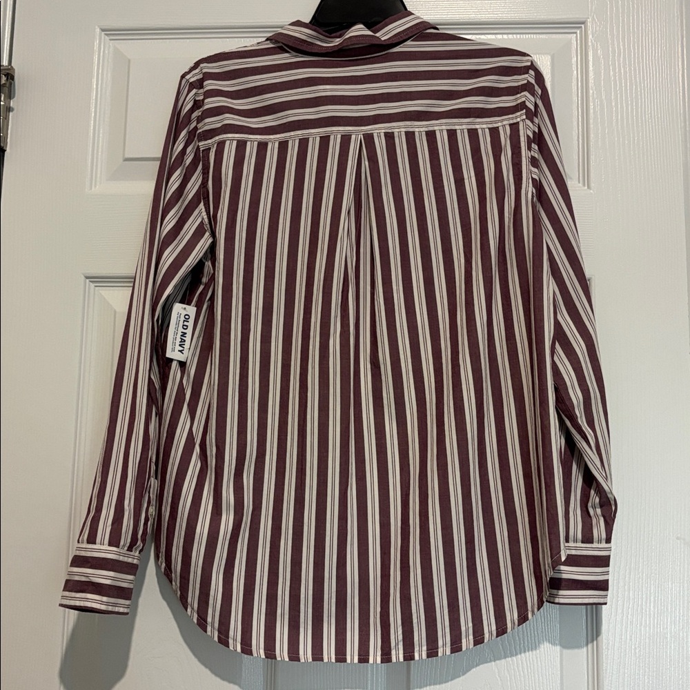 Old Navy Women’s Burgundy and White Striped Button Down Shirt; Size M - Picture 5 of 7